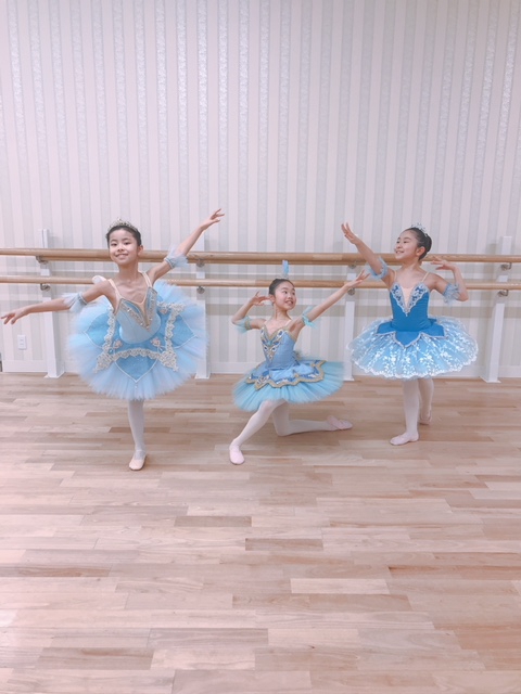 フロリナ３人娘 彡 ゆりこバレエスタジオ 春日 こどもの習い事に最適